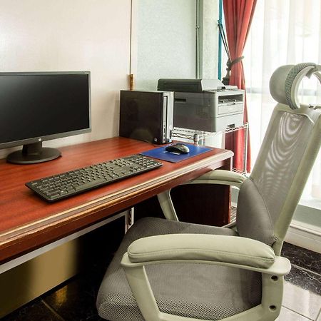 Baymont By Wyndham Northwood Motel Bagian luar foto