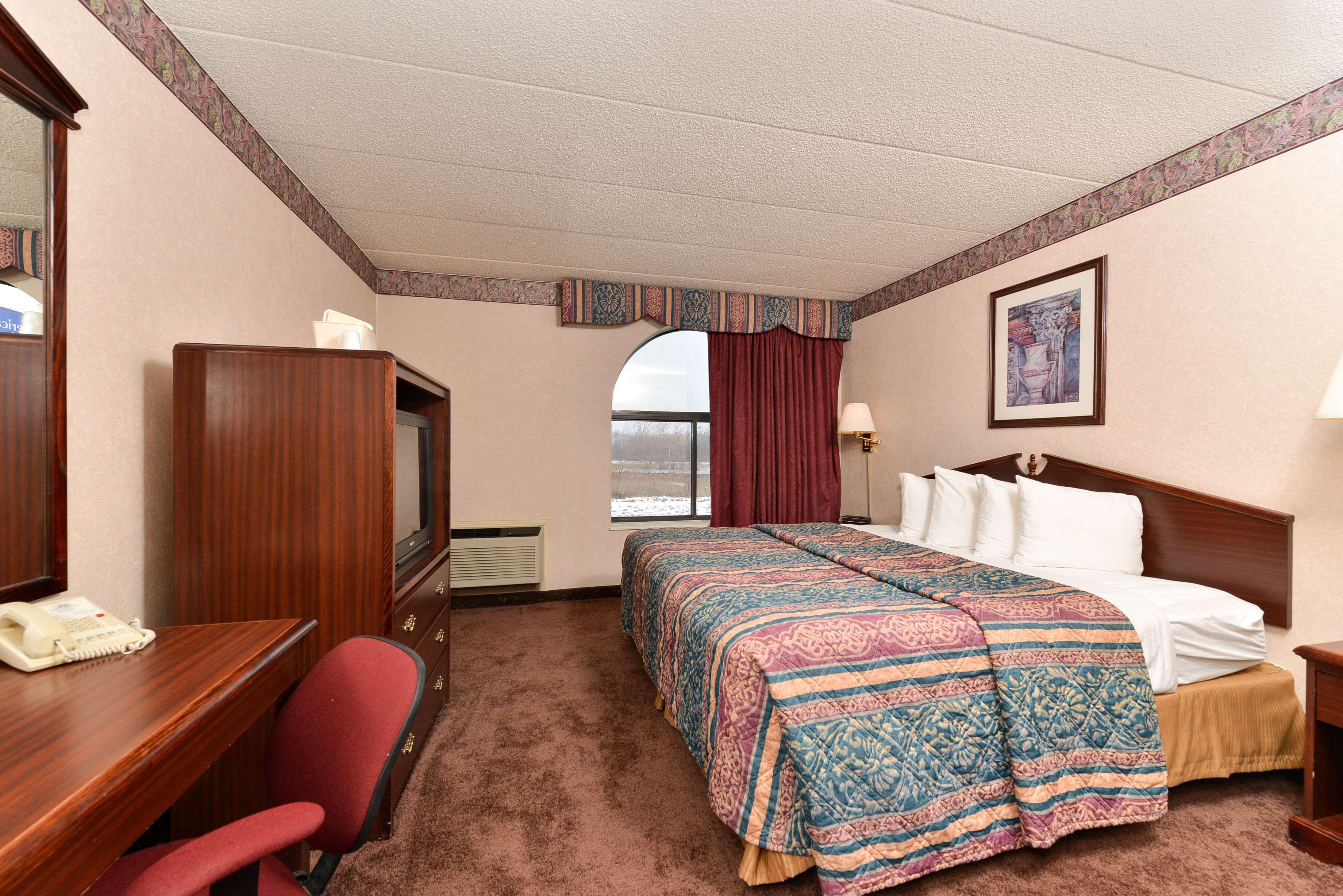 Baymont By Wyndham Northwood Motel Bagian luar foto