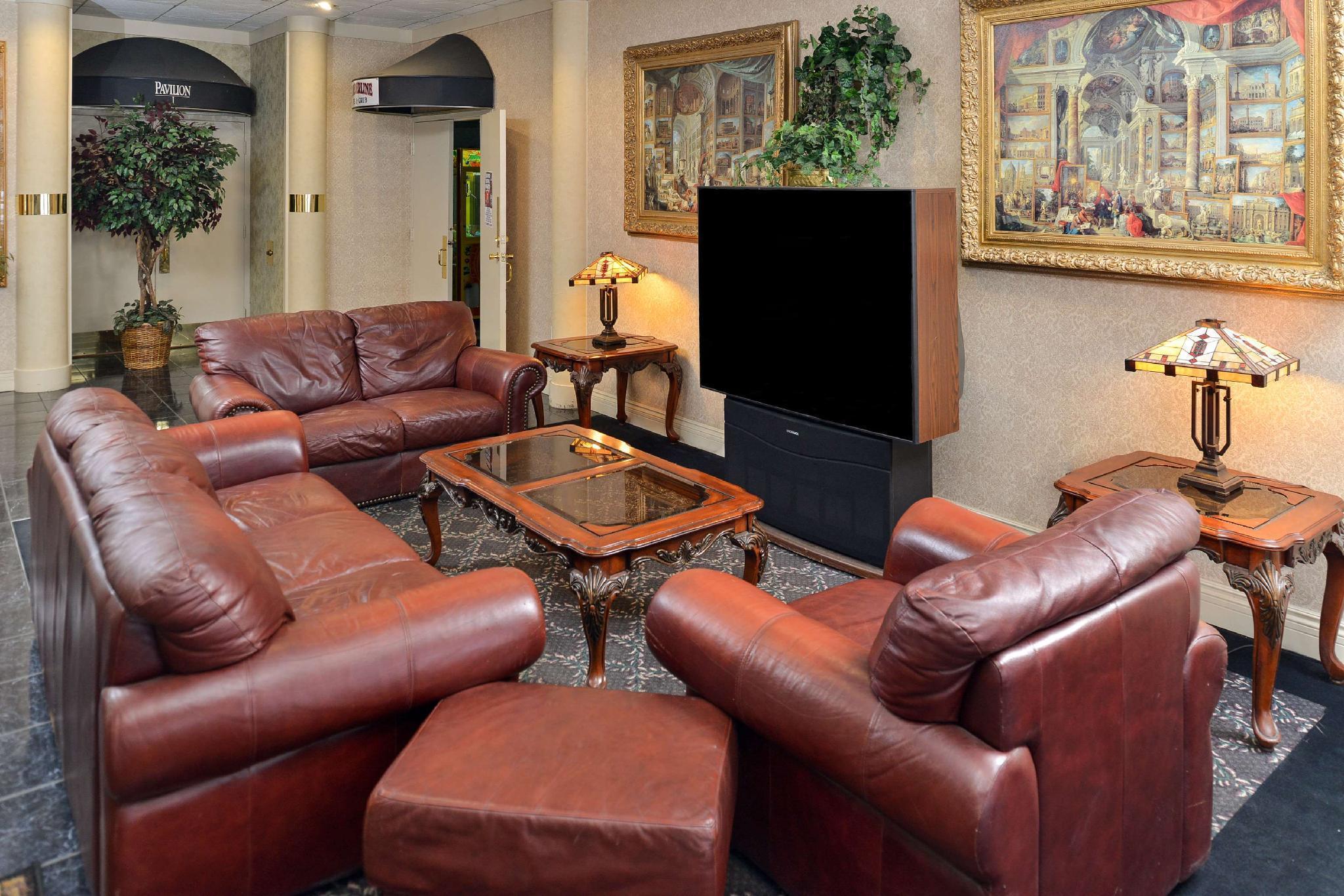 Baymont By Wyndham Northwood Motel Bagian luar foto